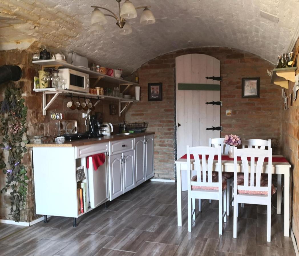 Kakukkfu Barlang-Vendeghaz Villa Noszvaj Exteriör bild